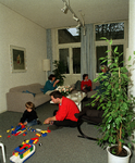 805645 Interieur van het Ronald McDonaldhuis Utrecht (opvangtehuis voor gezinnen met langdurig zieke kinderen, Lange ...
